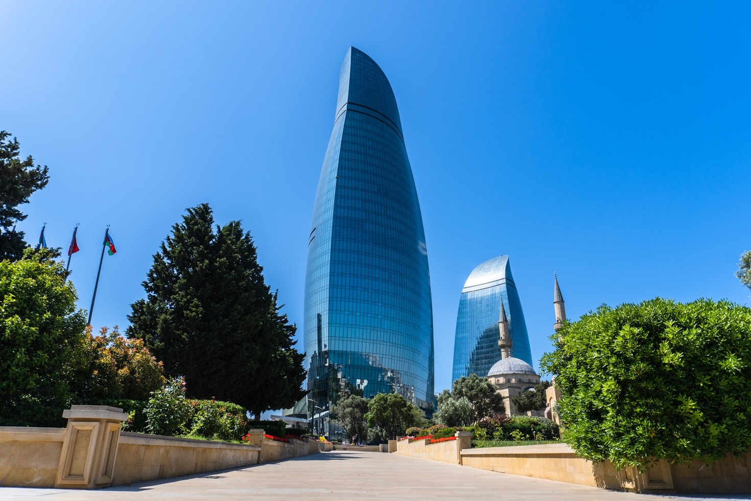 How Walking Tours Enhance Your Baku Experience